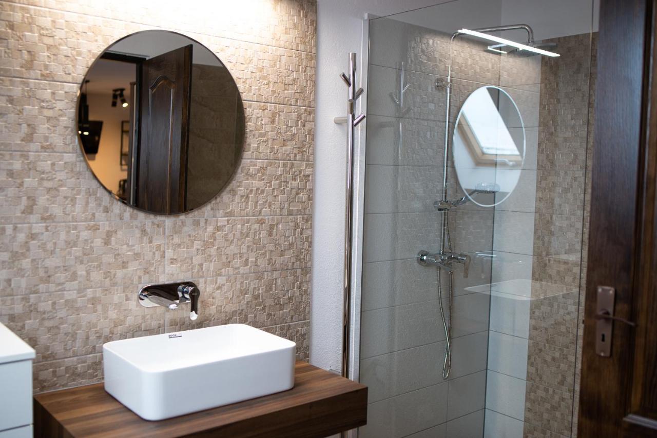 The Home Sweet Home Studio Apartment Gheorgheni  Esterno foto